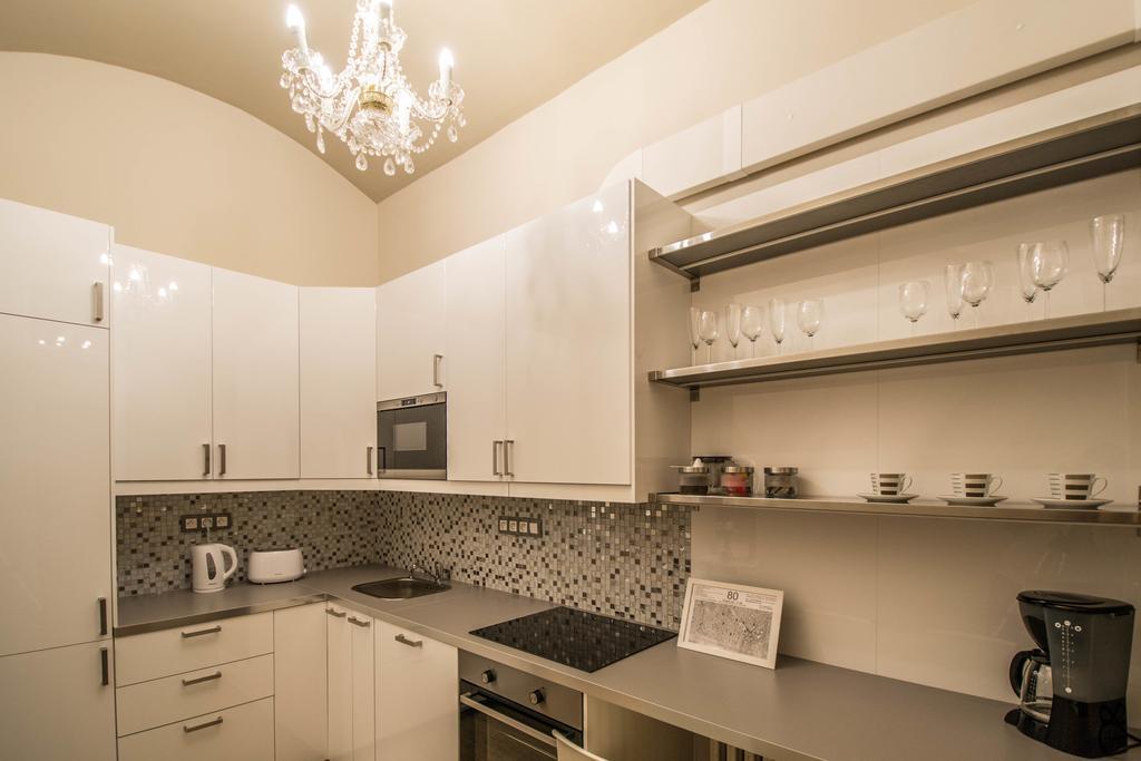 4Bdr Historical Spirit Apt By Ruterra Prague Extérieur photo