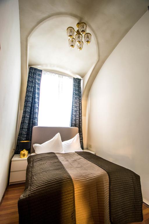 4Bdr Historical Spirit Apt By Ruterra Prague Extérieur photo