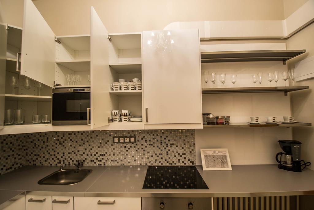 4Bdr Historical Spirit Apt By Ruterra Prague Extérieur photo