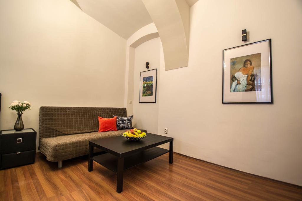 4Bdr Historical Spirit Apt By Ruterra Prague Extérieur photo